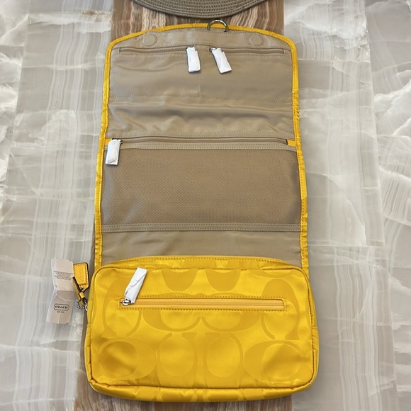Coach Getaway Signature Nylon Cosmetic Kit Bag in Sunflower Gold 🌻 NWT - Picture 5 of 8